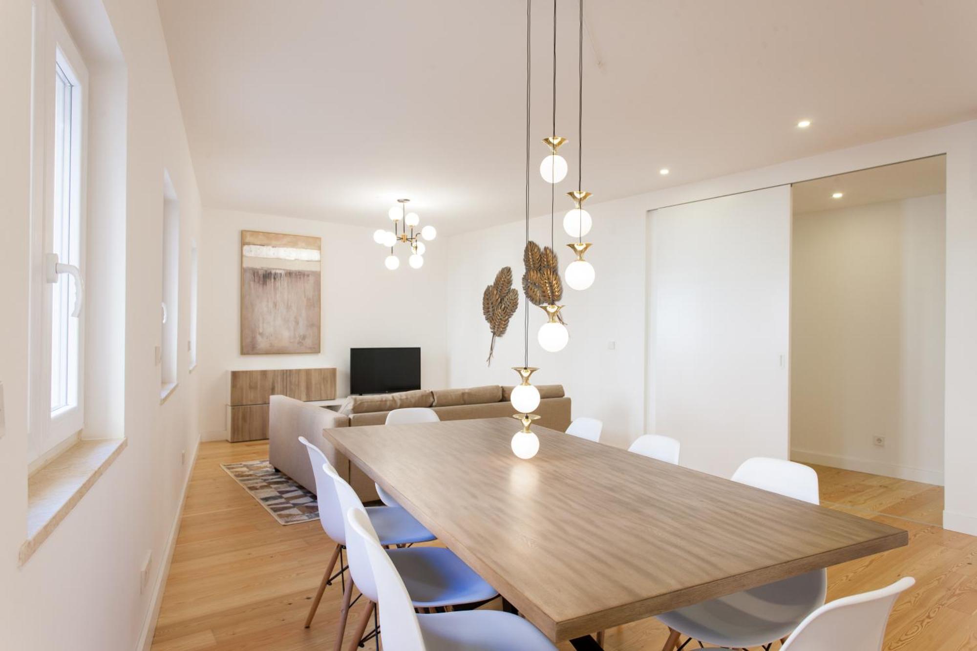 Mouraria Blue Three-Bedroom Apartment W/ Parking - By Lu Holidays Lisbon Luaran gambar